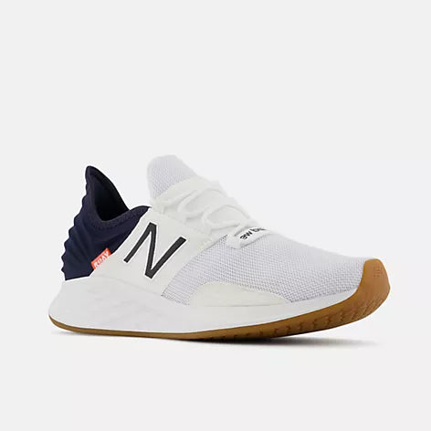 New Balance Men Fresh Foam Roav Casual Shoes on www.NeosSports.com