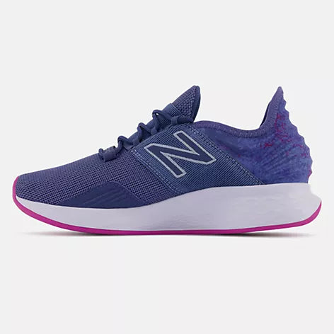 New Balance Women Fresh Foam Roav Casual Shoes on www.NeosSports.com