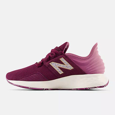 New Balance Women Fresh Foam Roav Casual Shoes on www.NeosSports.com